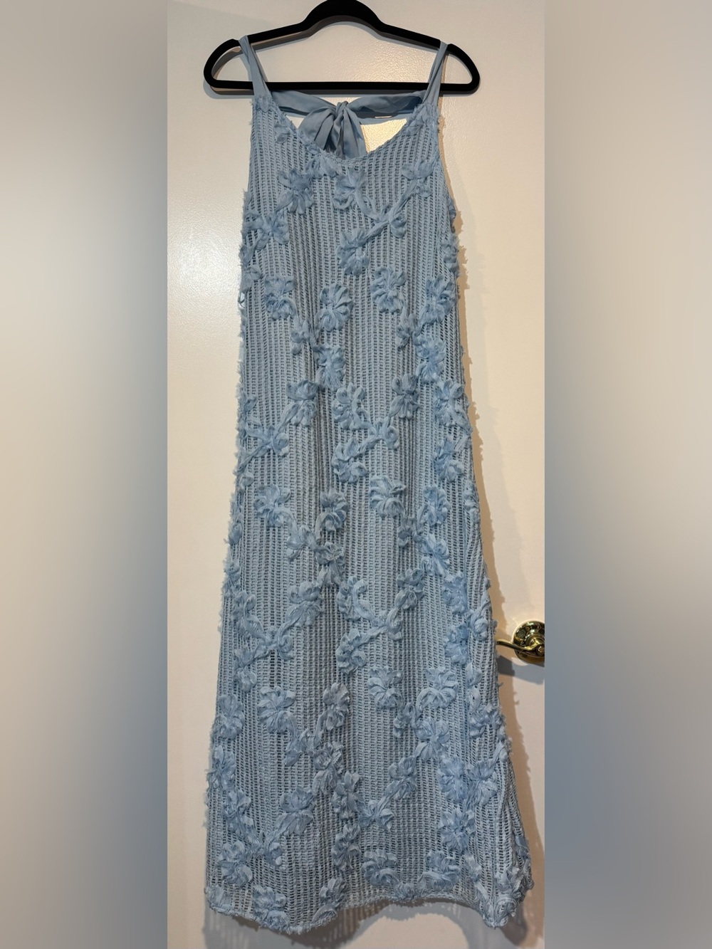 En Saison Light Blue 3D Floral Appliqué Halter Tie Maxi Dress Size M